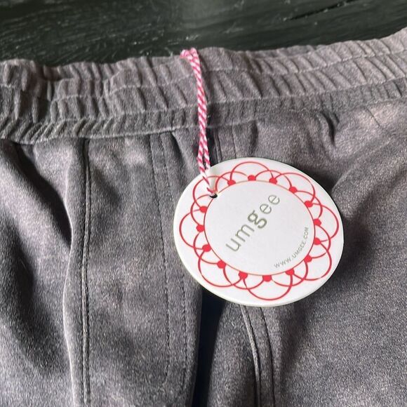 NWT Umgee Full Size Mineral Washed Elastic Waist Cargo Pants black - med - Picture 8 of 9